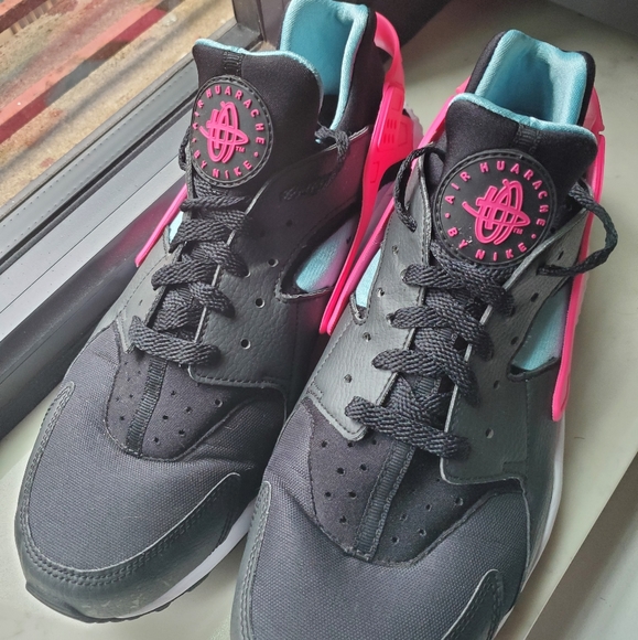 Nike Air Huarache (Pink/Blue) - Picture 2 of 4